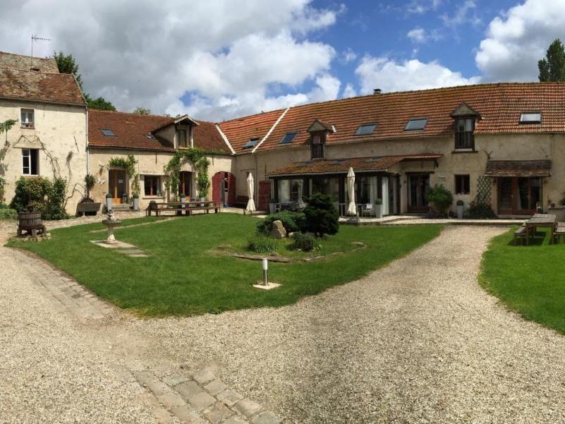 Hotel La Ferme Des Moulineaux Bailly  Exterior foto